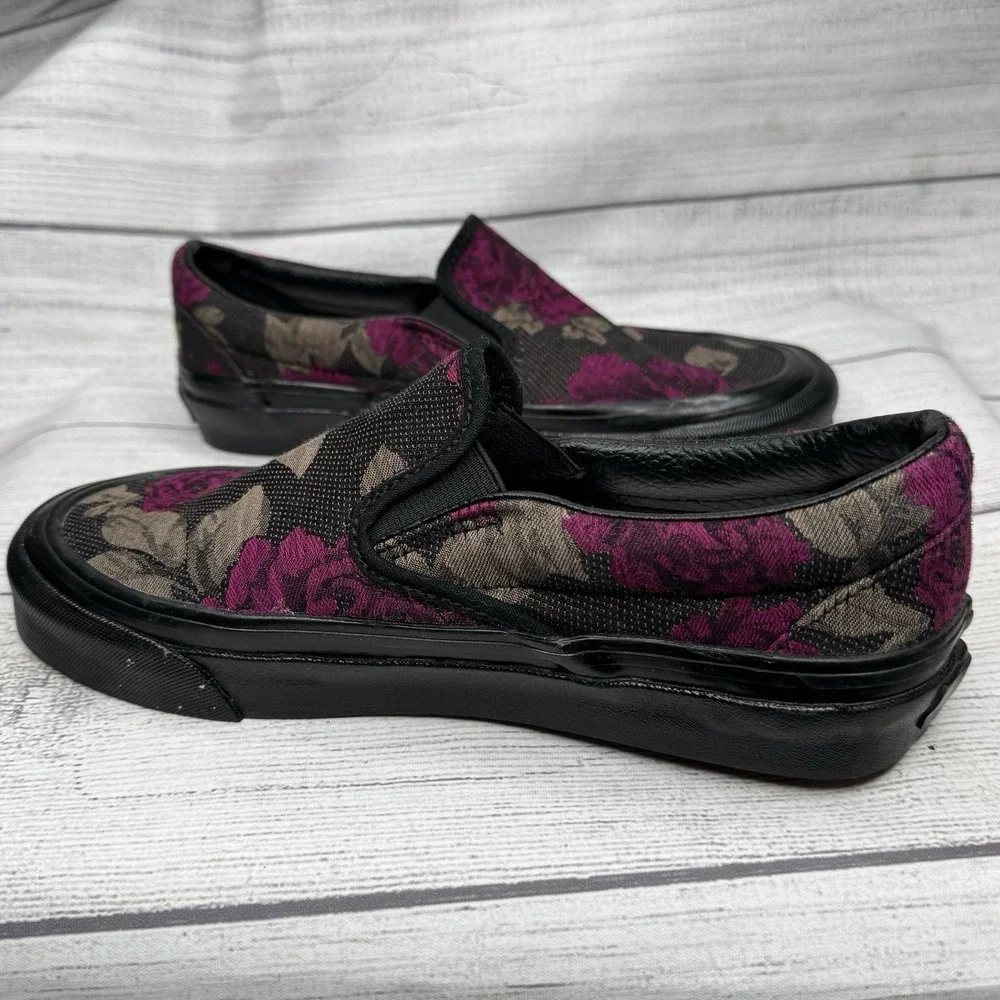 Vans Anaheim Factory Classic Slip-On Roses Shoes Black‎ Red W6 M4.5